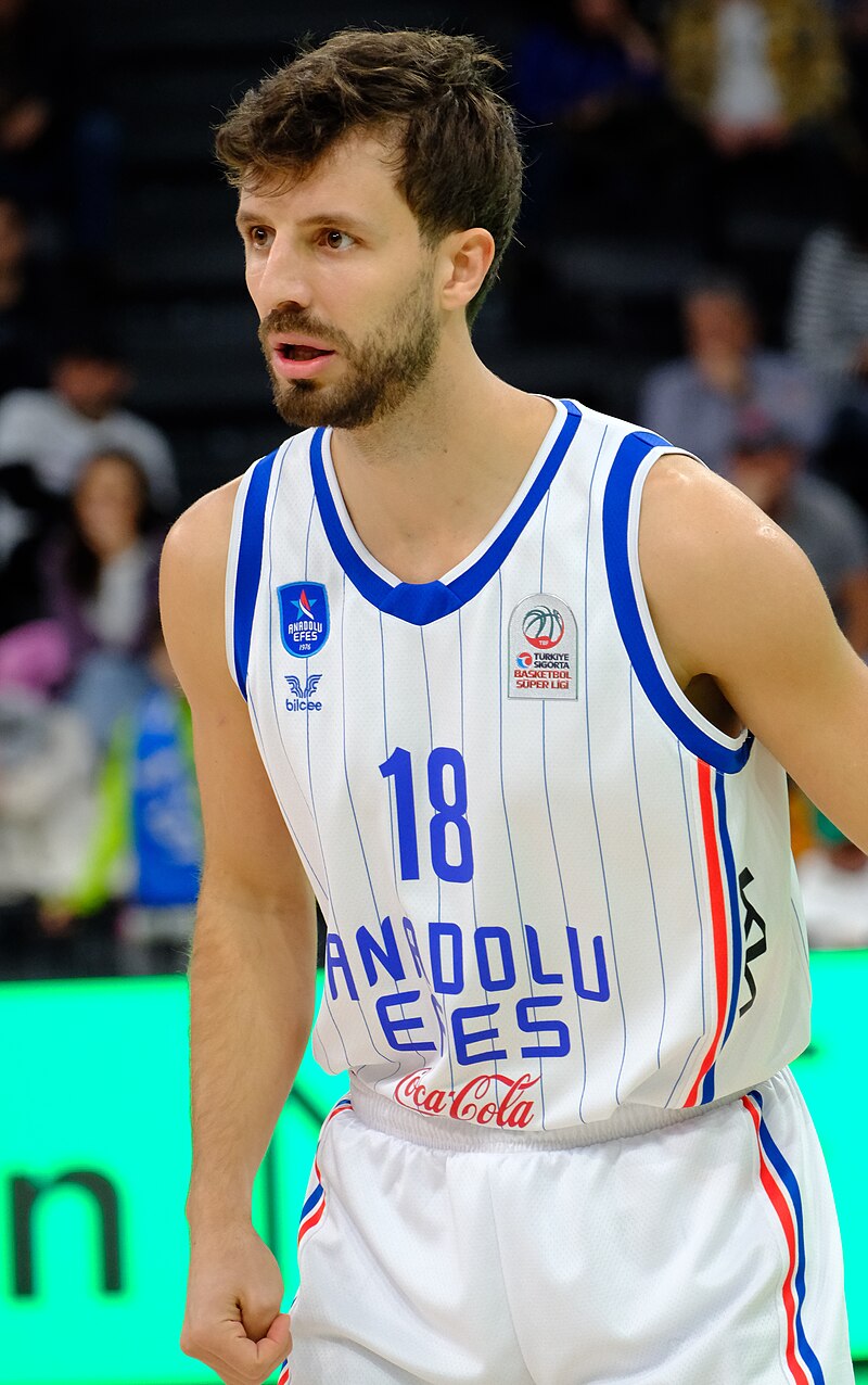Doğuş Özdemiroğlu