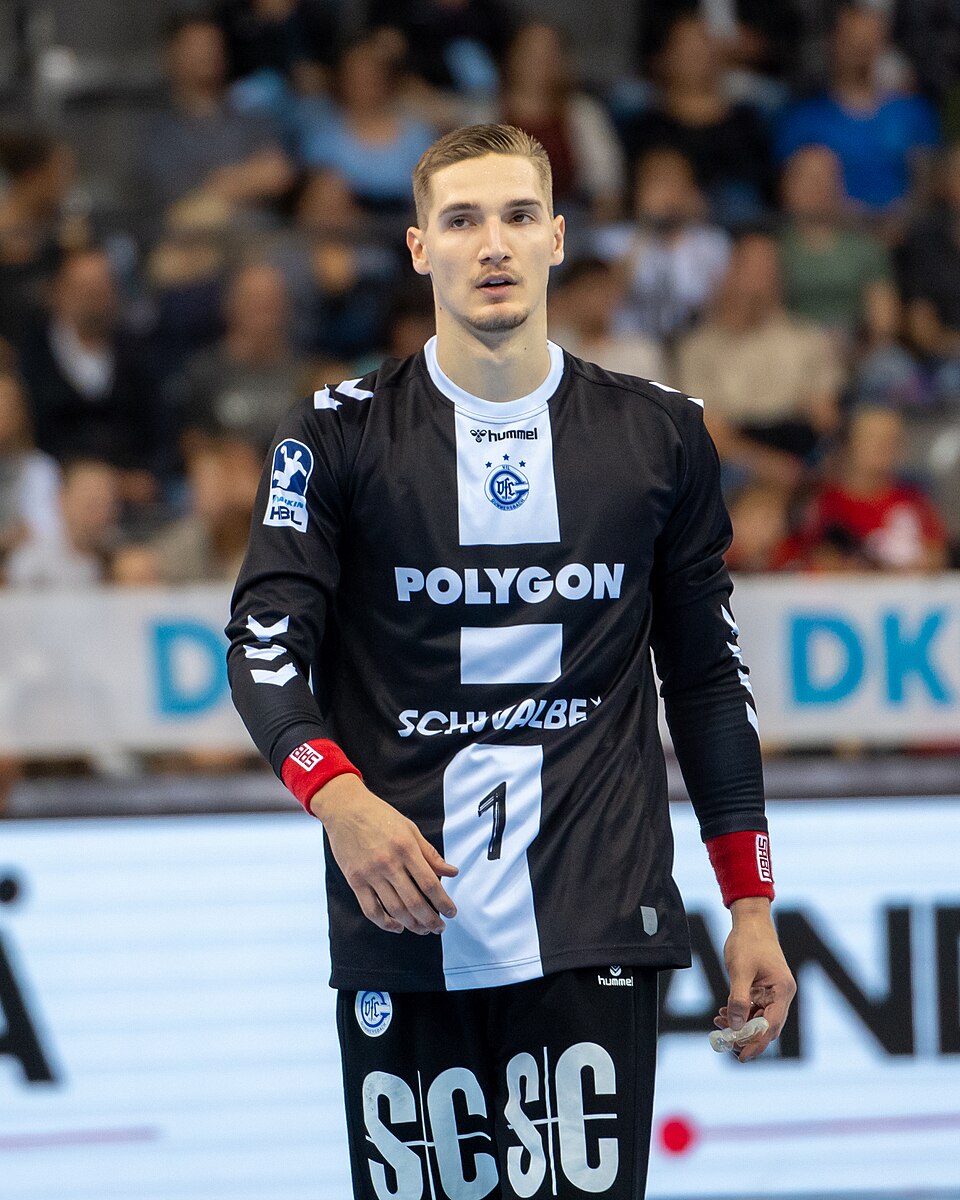 Dominik Kuzmanović