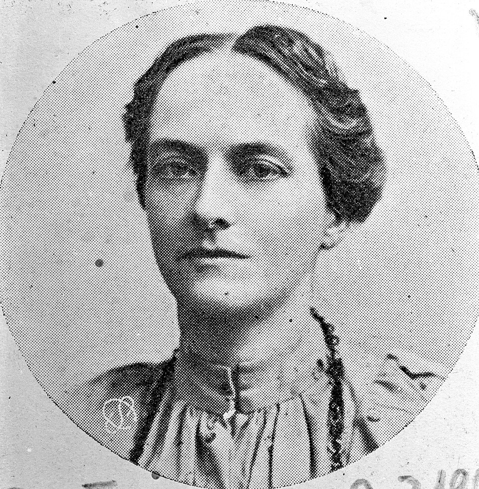 Dora Mayer