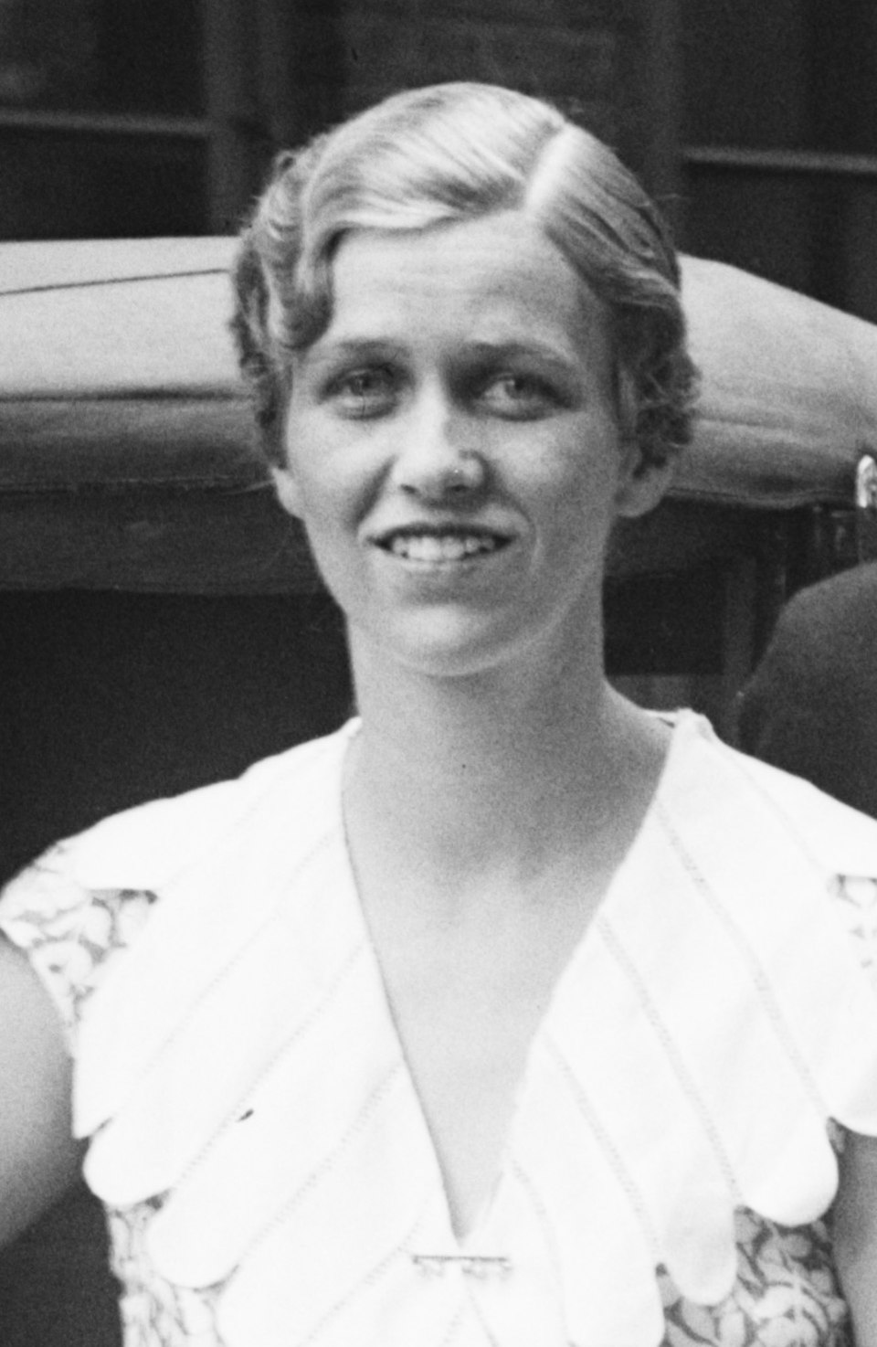 Dr Anna Schuster