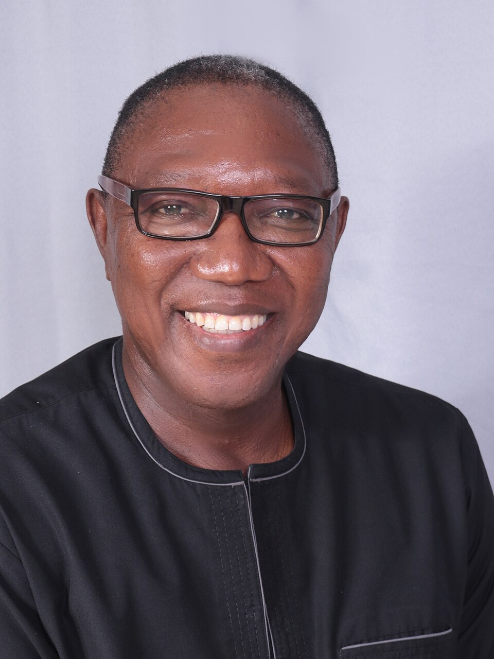 Dr Apaak