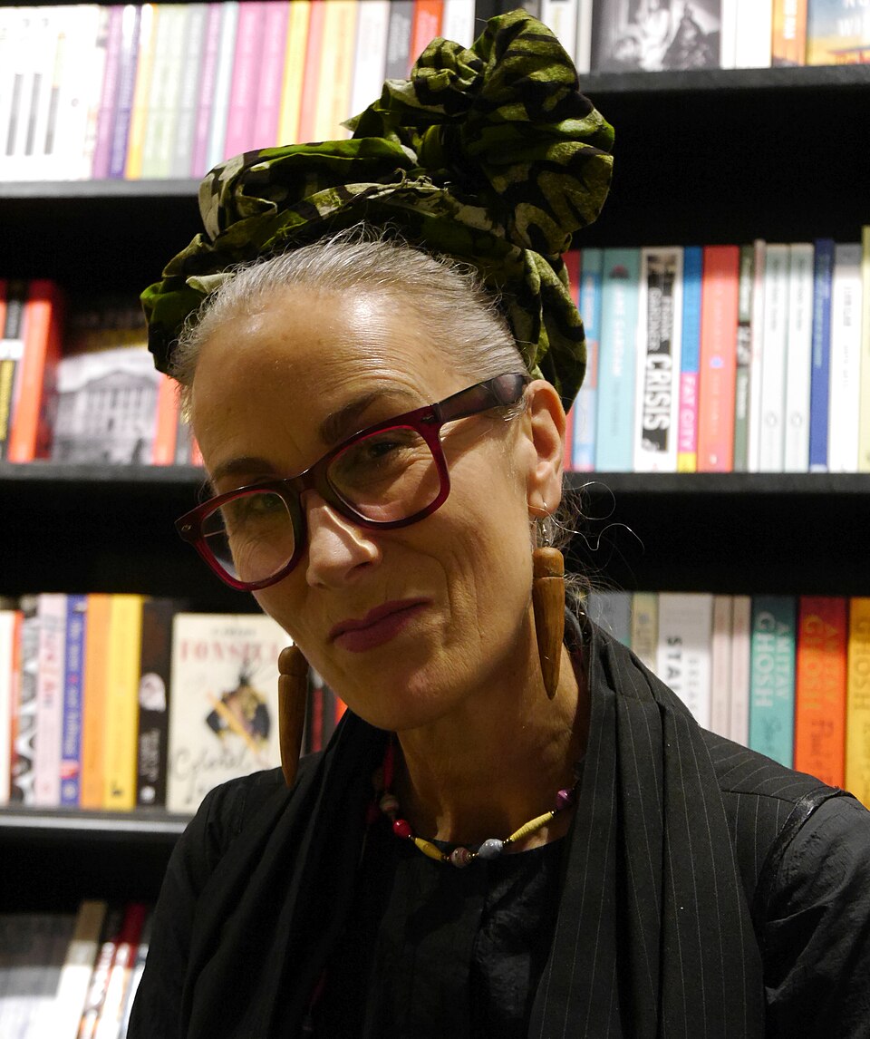 Dr. Carolyn Mair