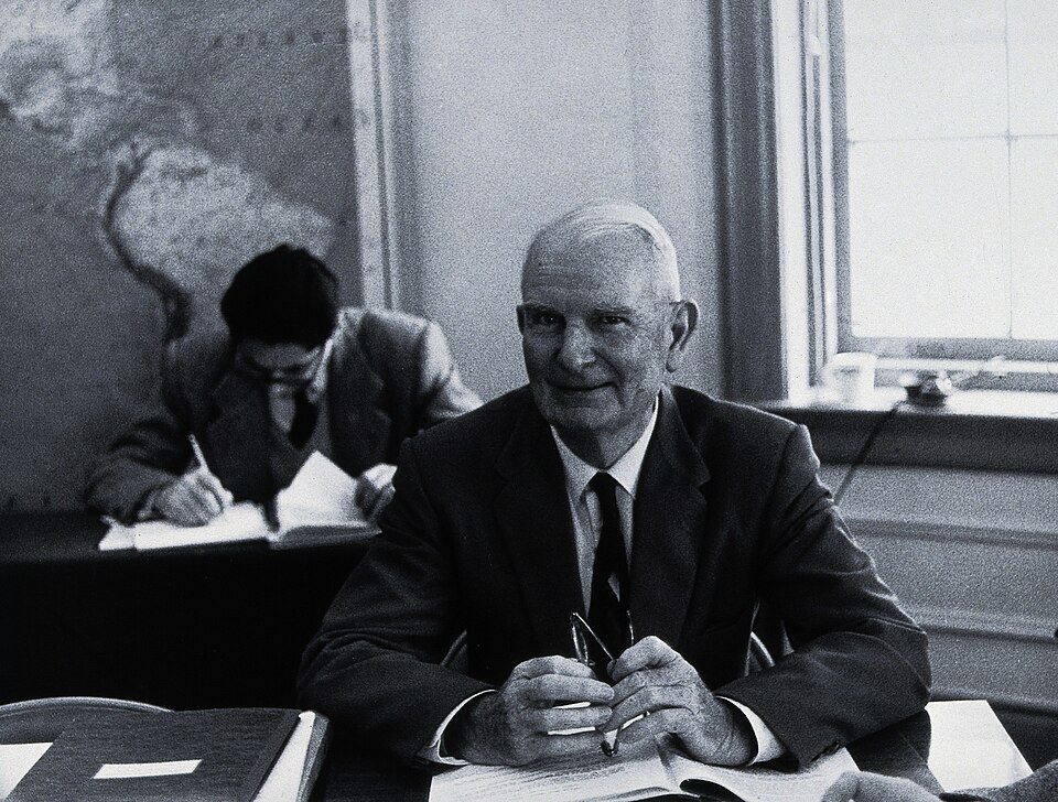 Dr George Giglioli