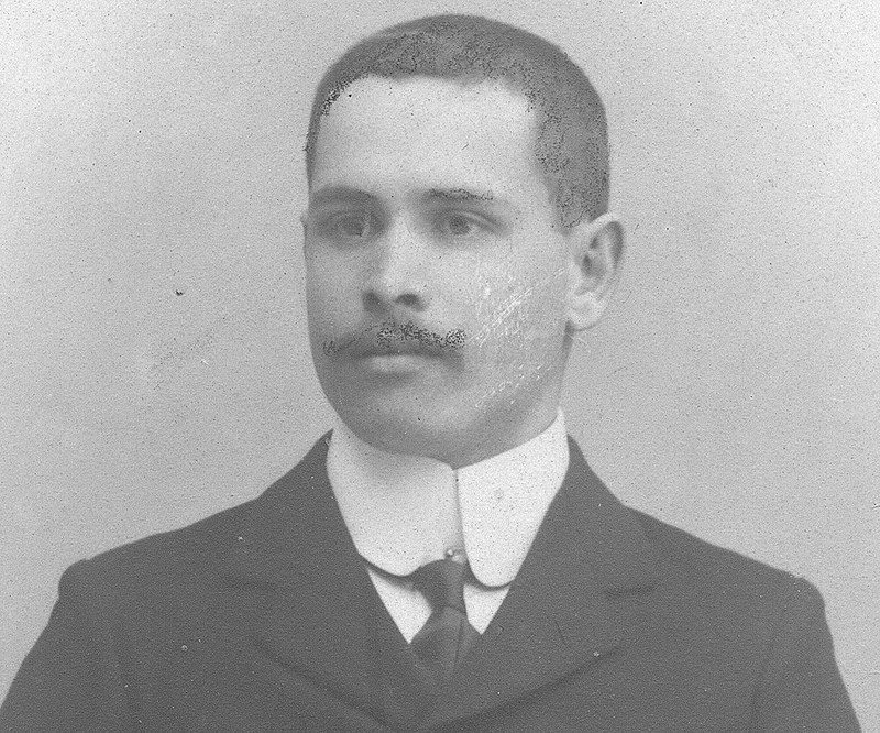 Dr. Jorge I. Mora