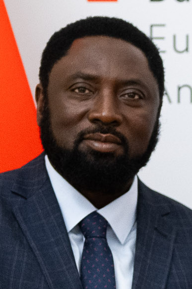 Dr Mamadou Tangara