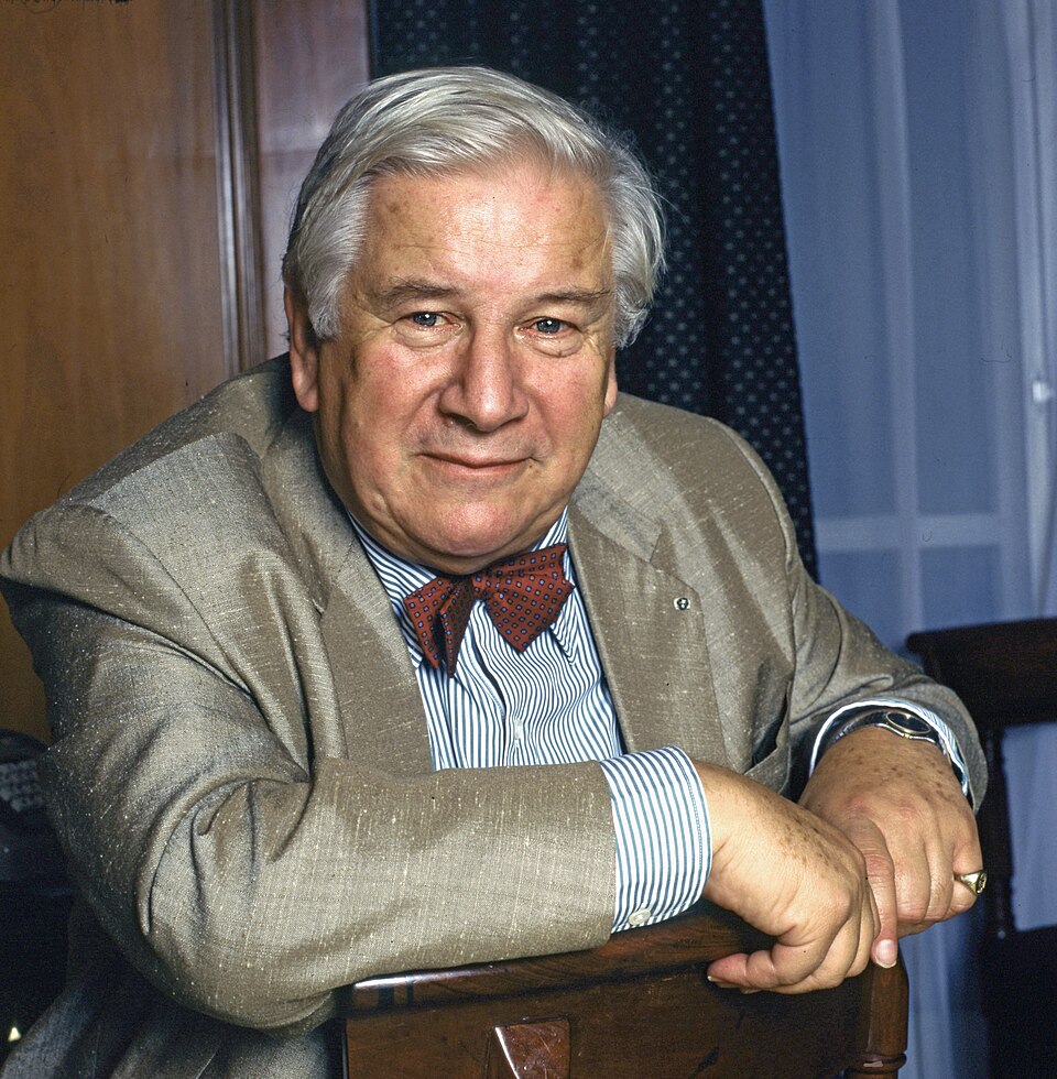 Dr Peter Alexander
