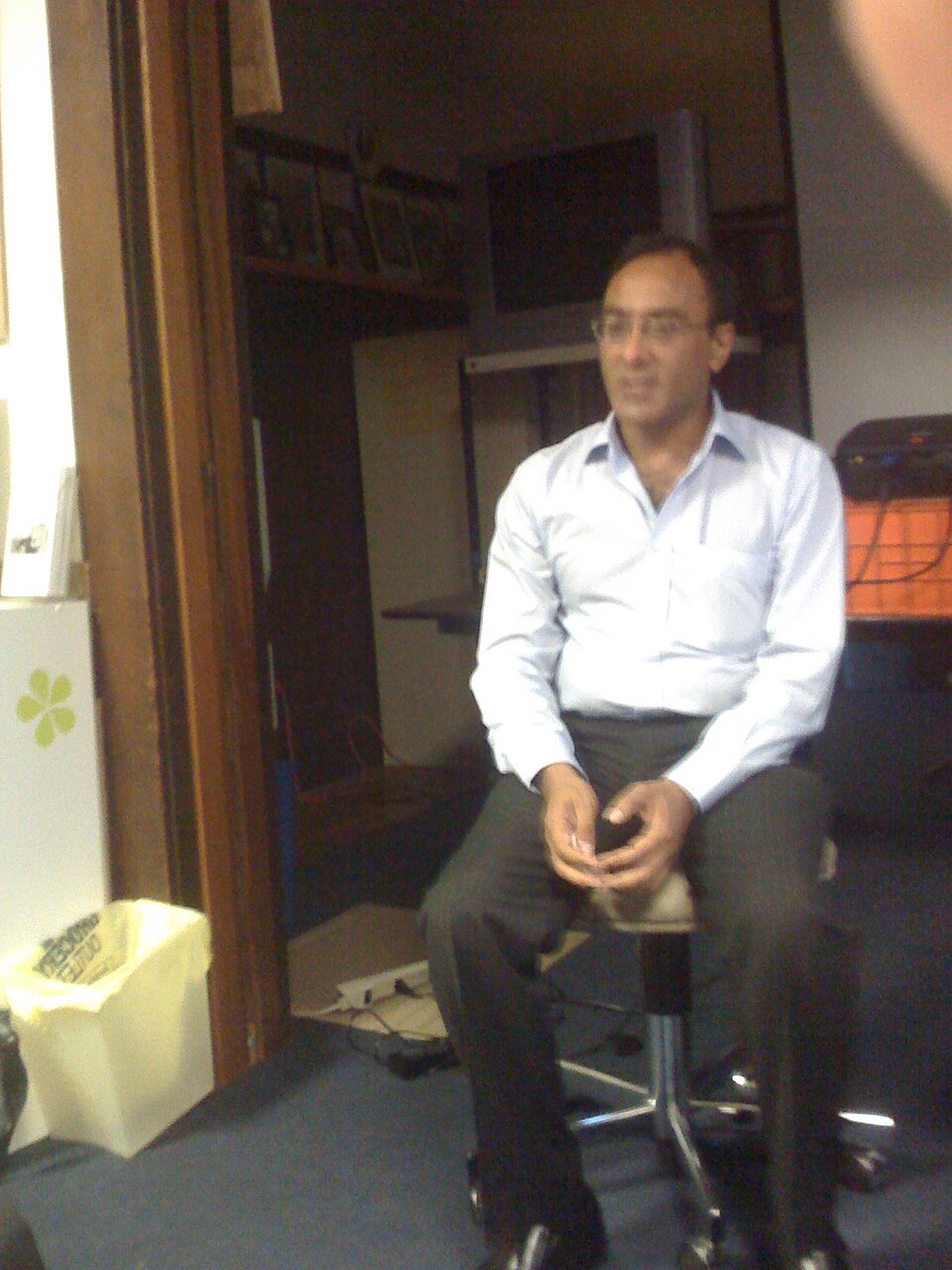 Dr Safdar Sarki
