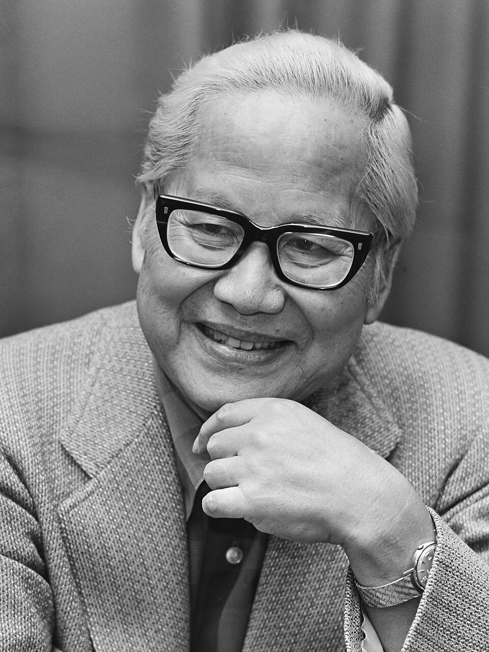 Dr. Timothy Fong