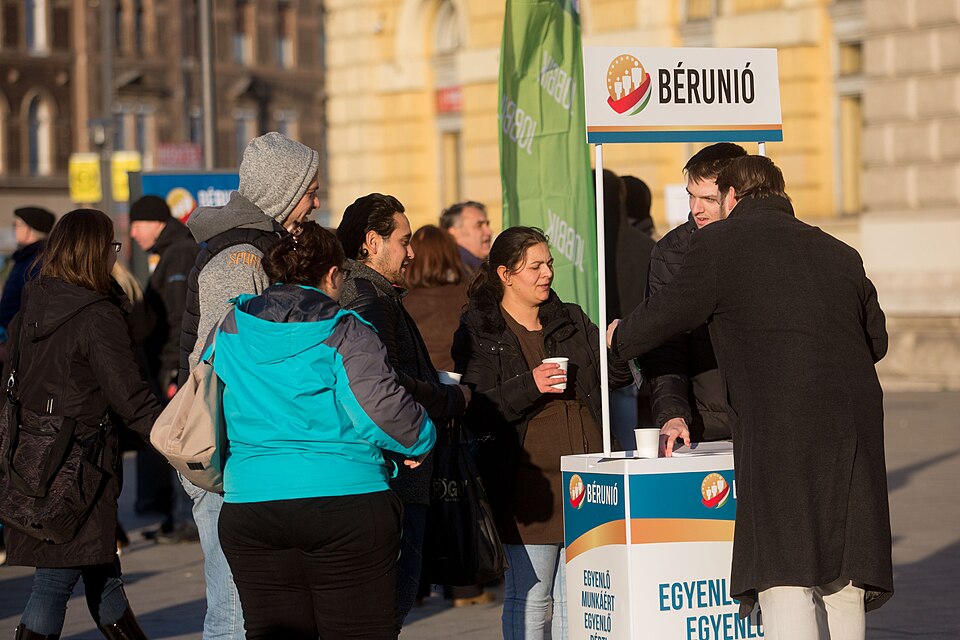 Dragoș Tîrnoveanu