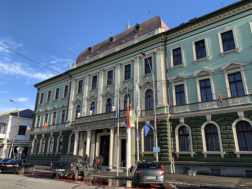 Dupka György