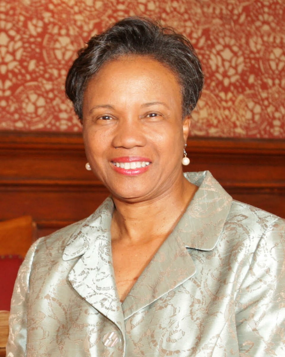 E Denise Simmons
