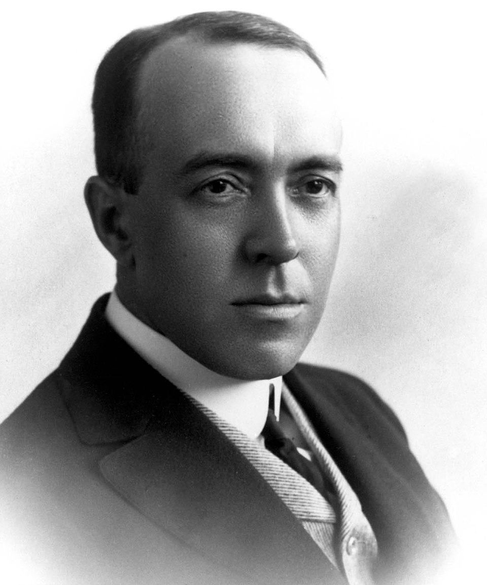 Édgar R.
