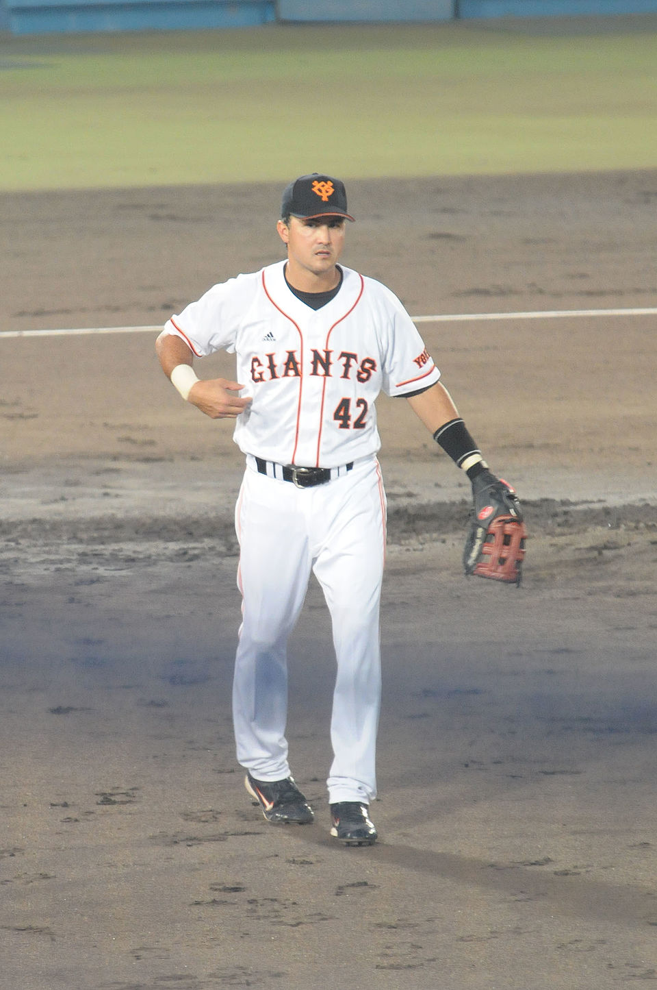 Edgar V.