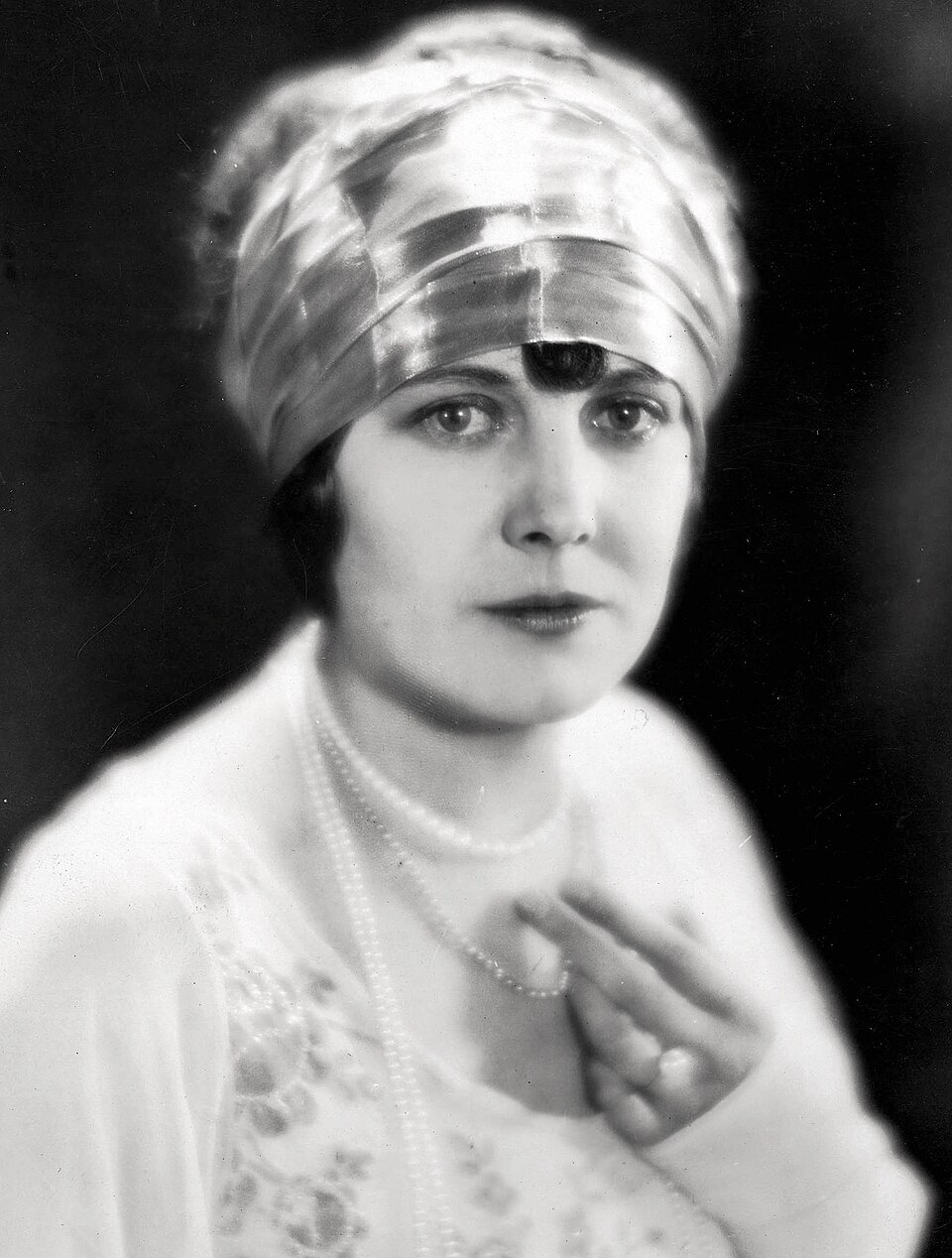 Edna Squire Brown