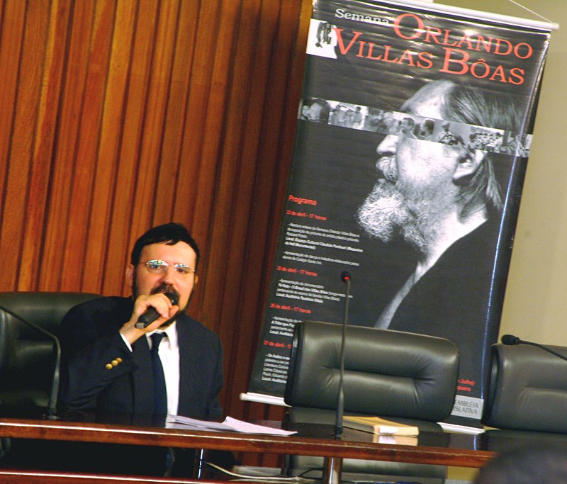 Eduardo Almeida Navarro