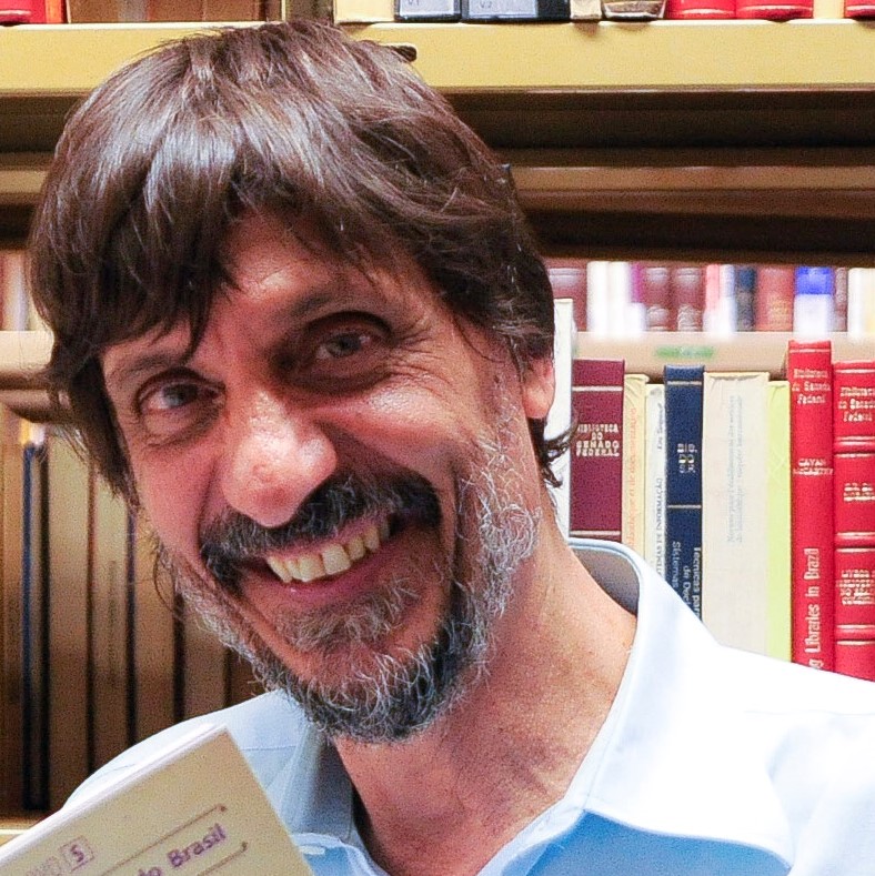 Eduardo Bueno