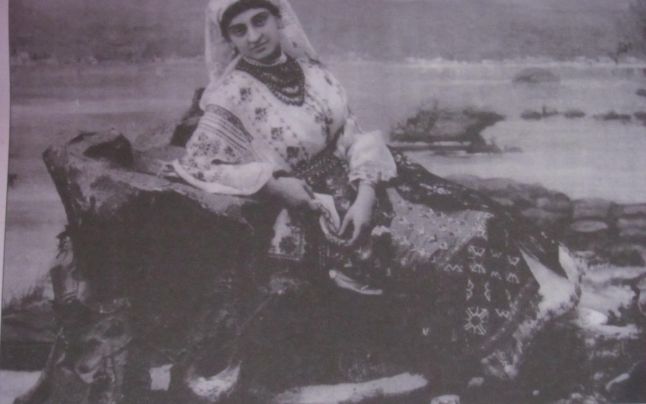 Elena Costache