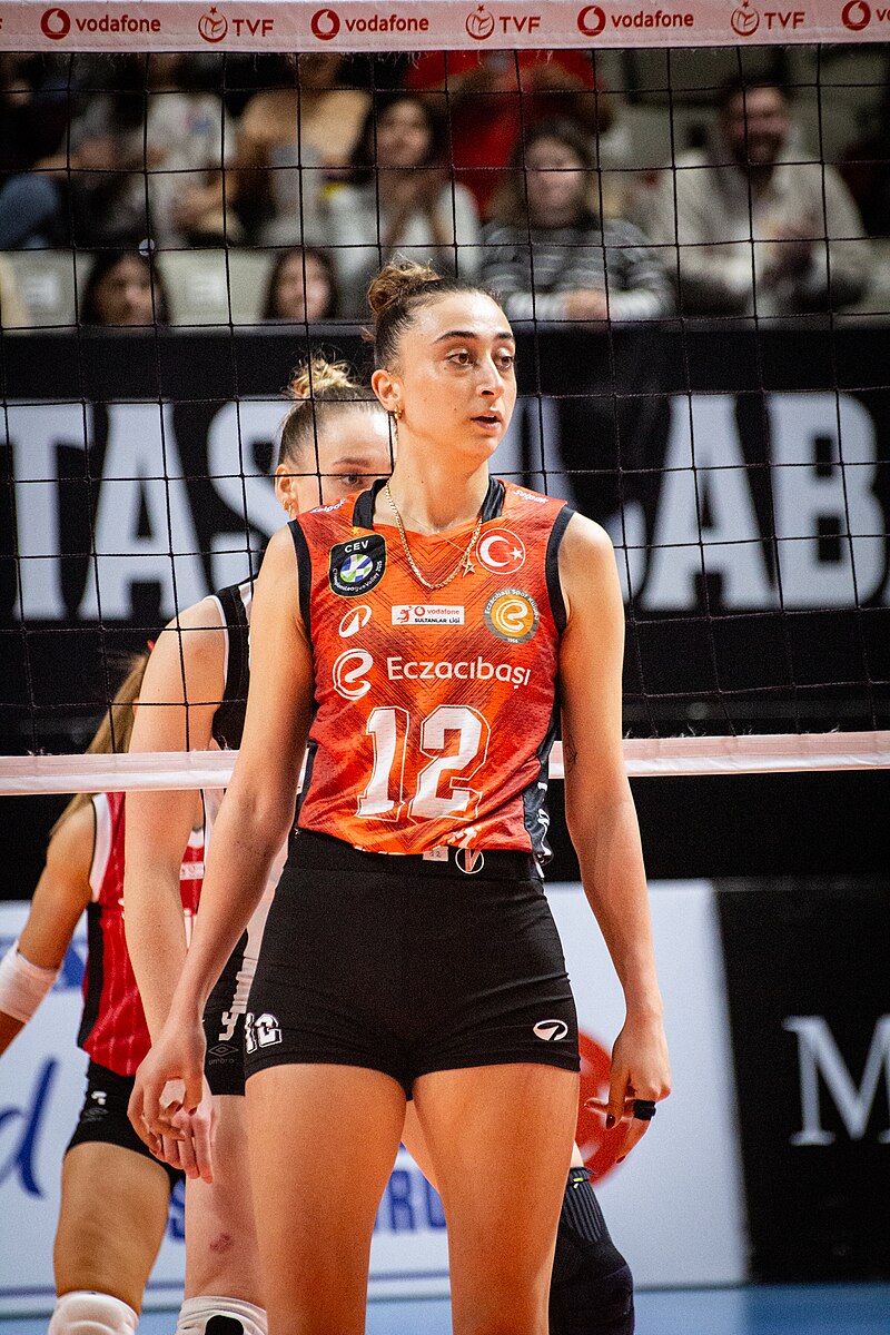 Elif Şahin