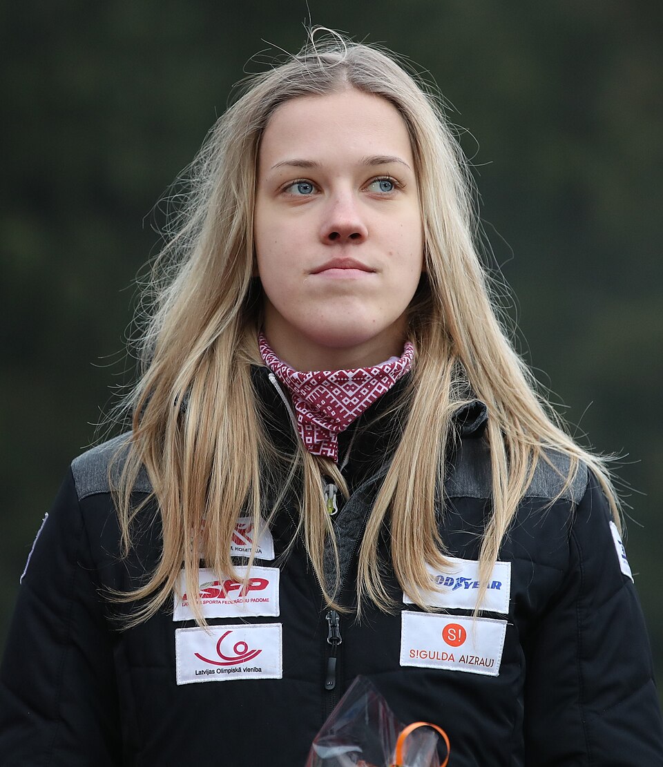 Elīna Vītola