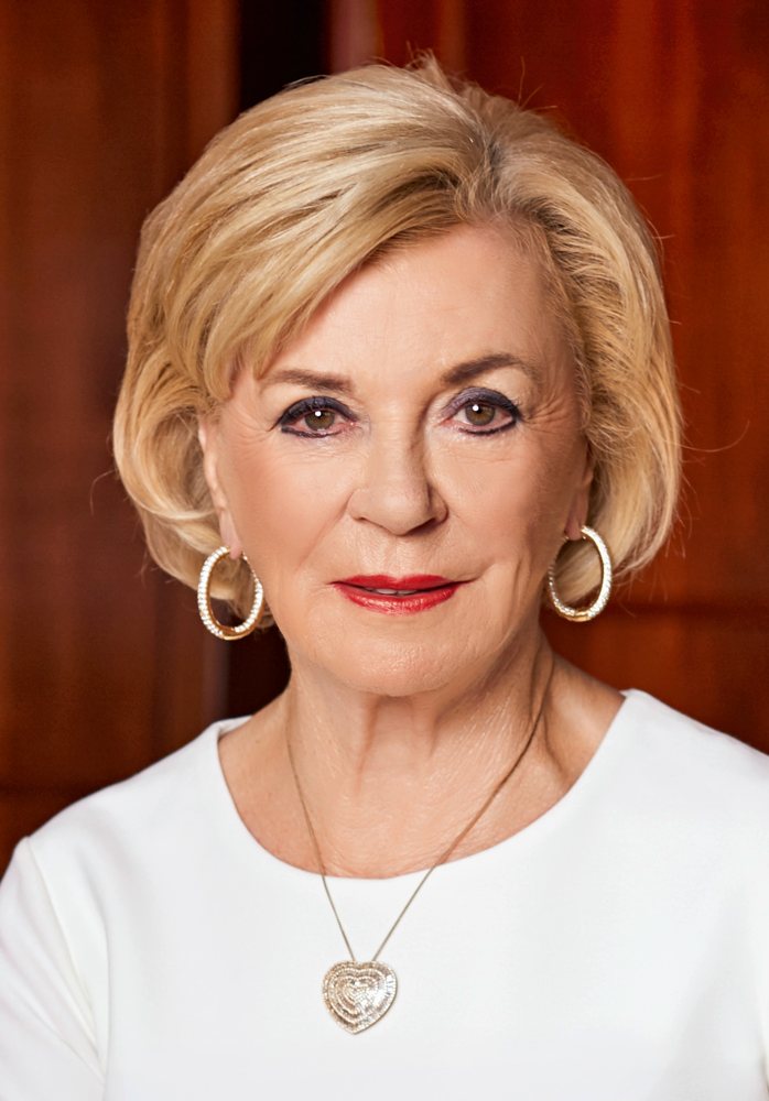 Elizabeth Mohns