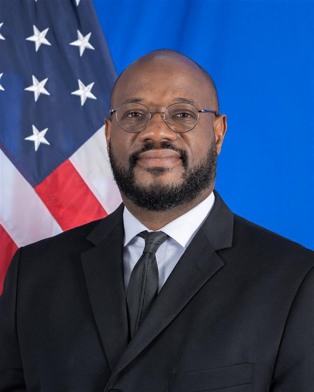 Ervin Massinga