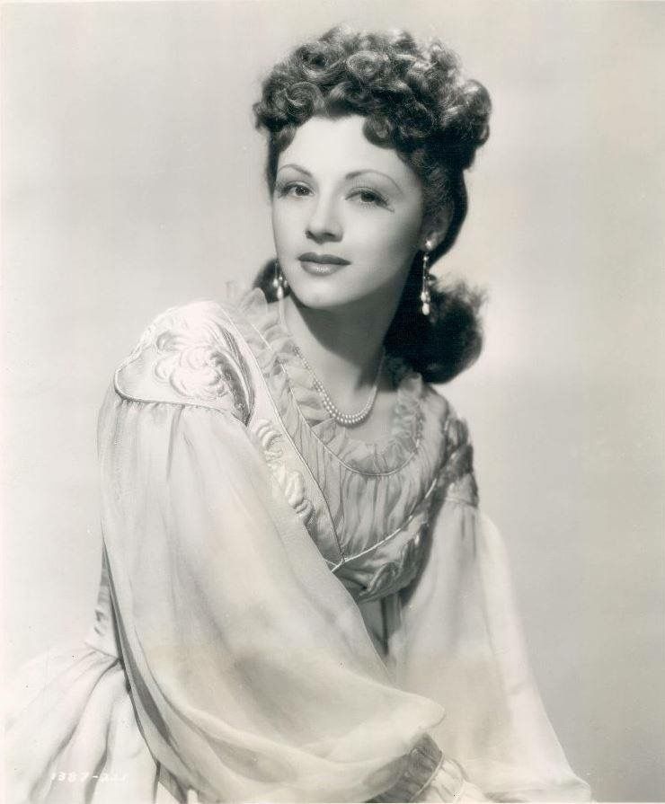 Esther Fernández