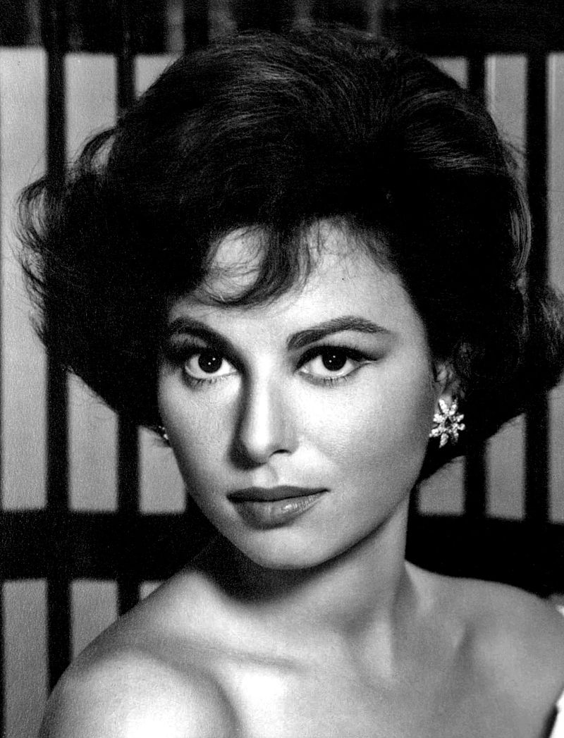 Esther Holloway