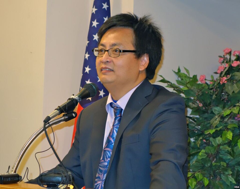 Feng Holiday