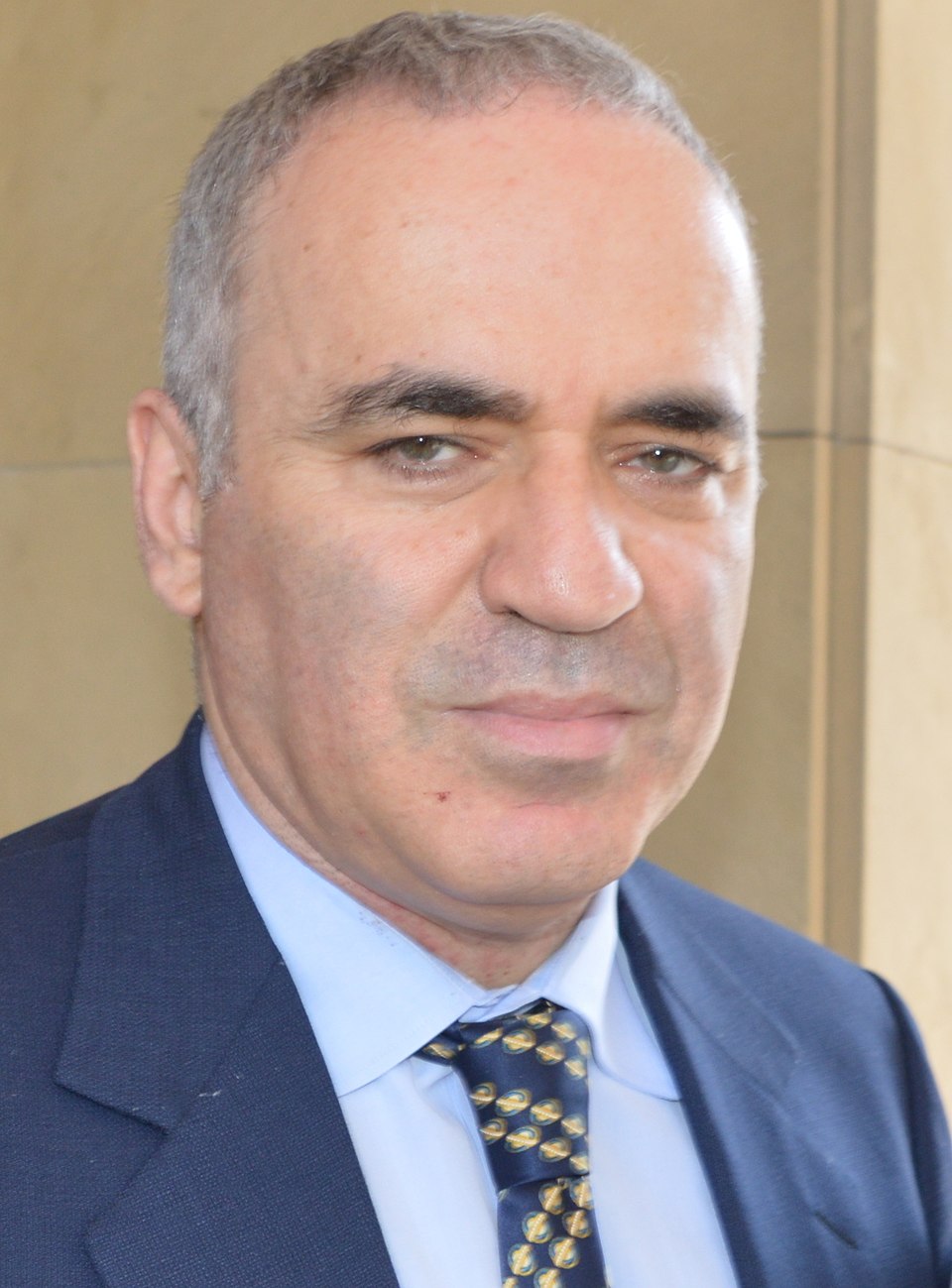 Garry Larsen