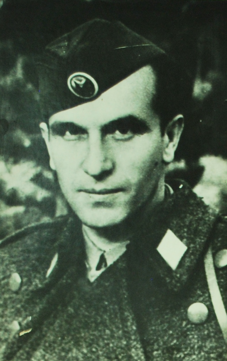 General Apostolski