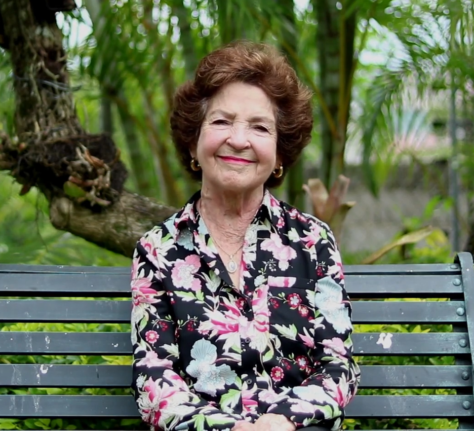Gloria Lizarraga De Capriles