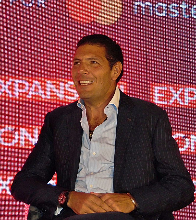 González Amador