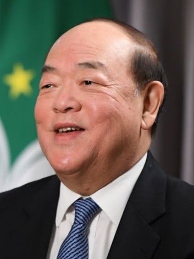 He Yicheng