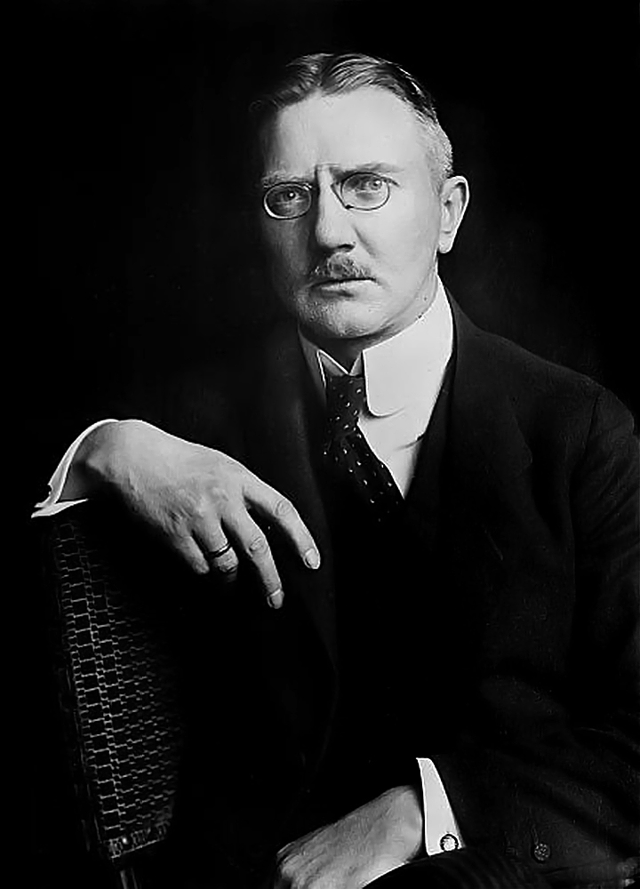 Hjalmar Smith