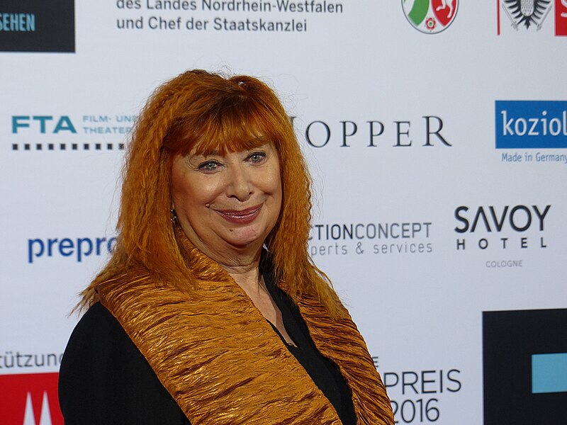 Inge Maux