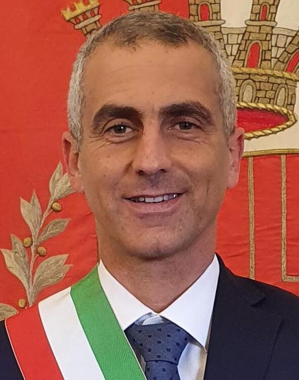 Jamil Sadegholvaad