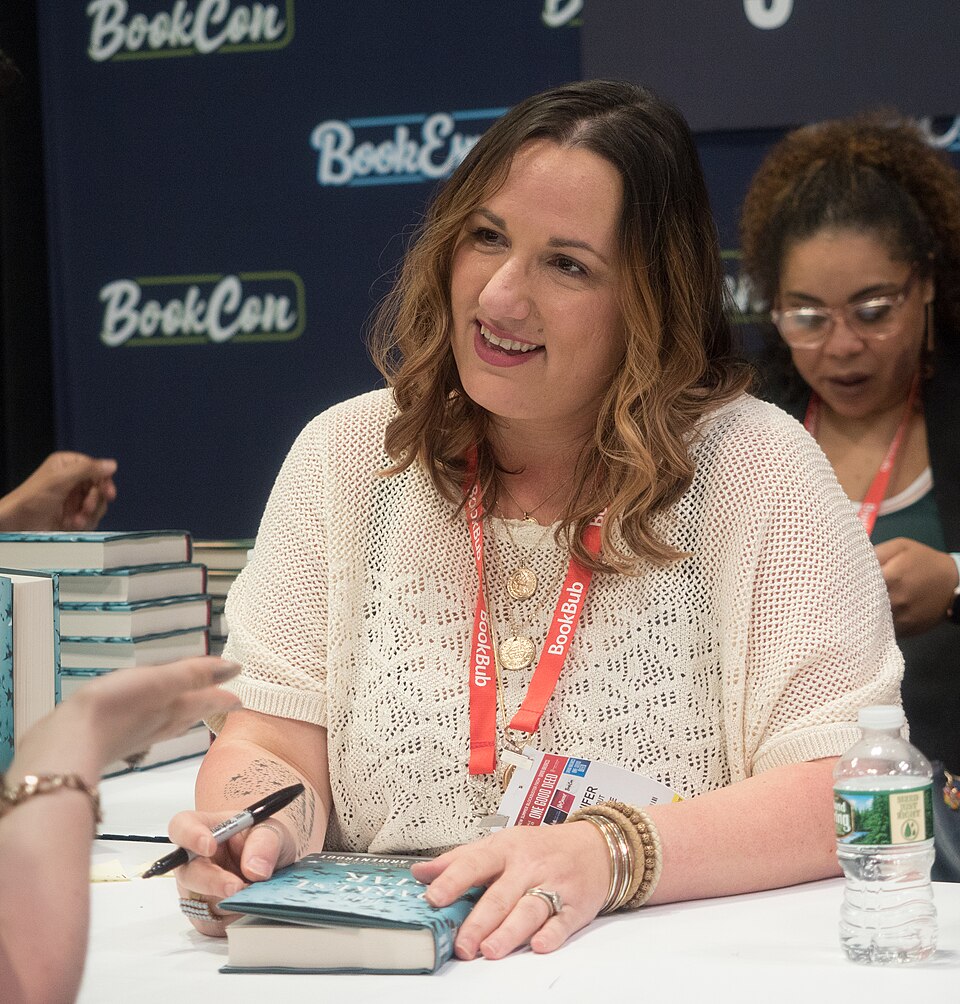 Jennifer L Armentrout