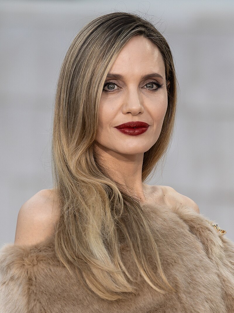 Jolie