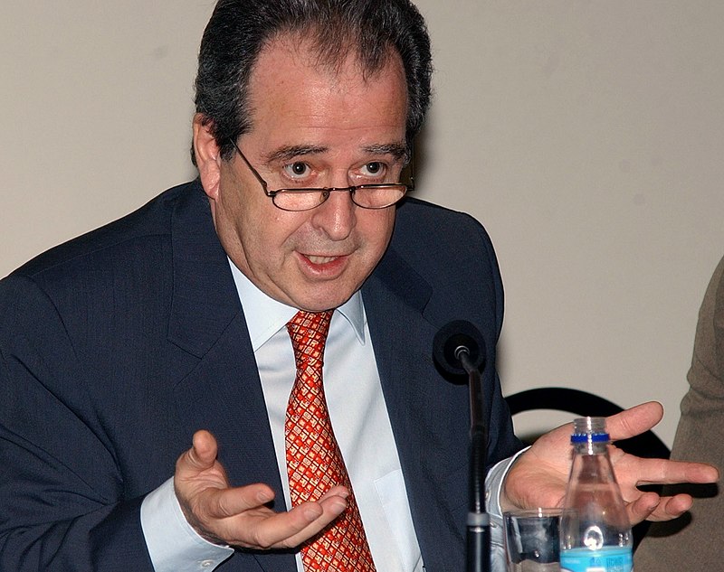 José L. Machinea