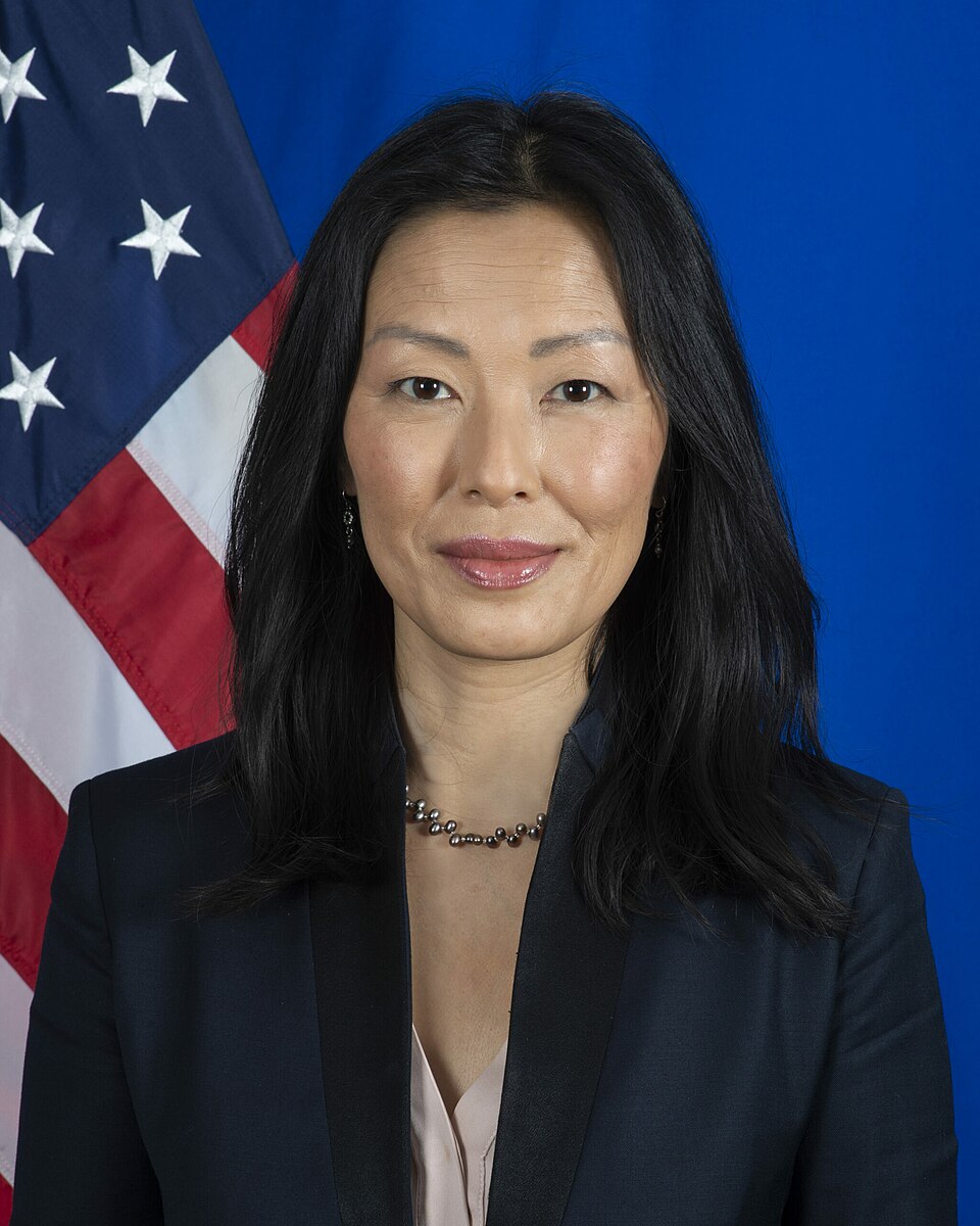 Jung H Pak