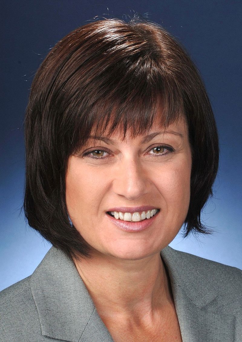 Justine Elliott
