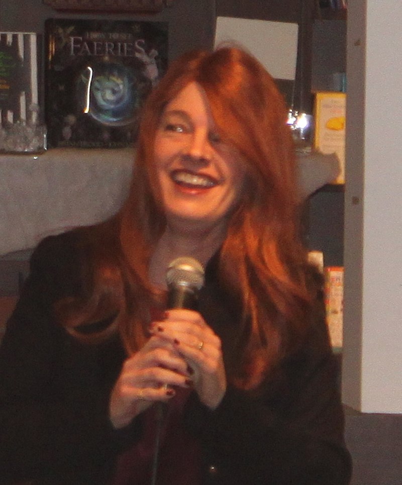 Justine Hollows