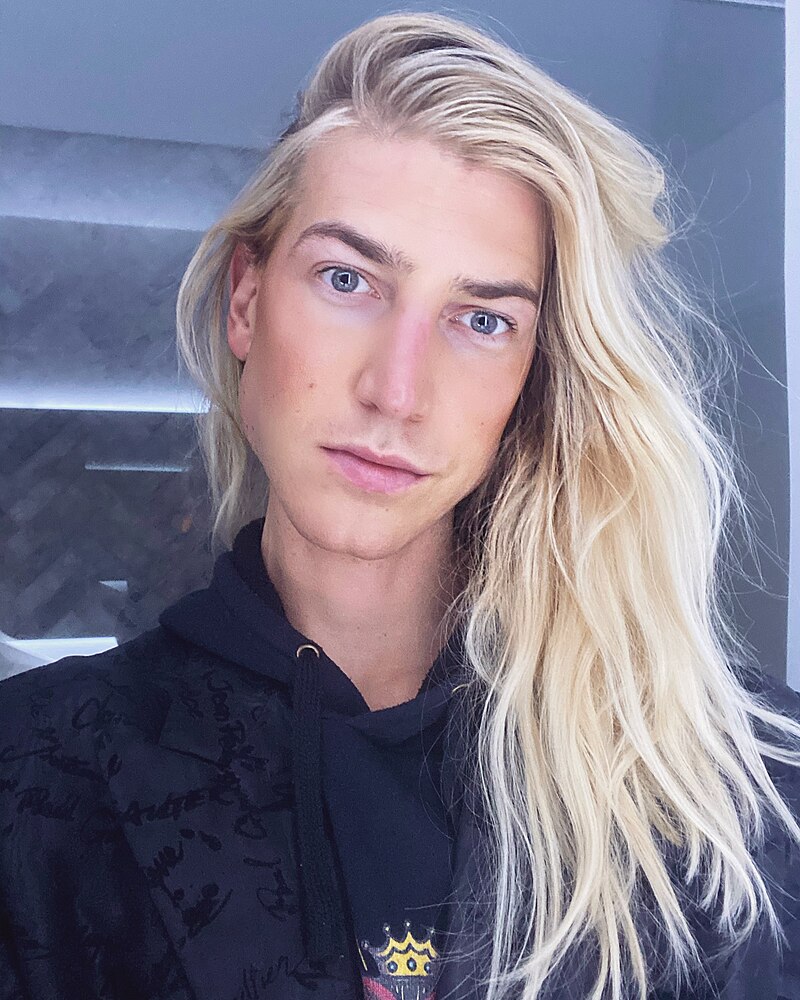 Karen Murrell