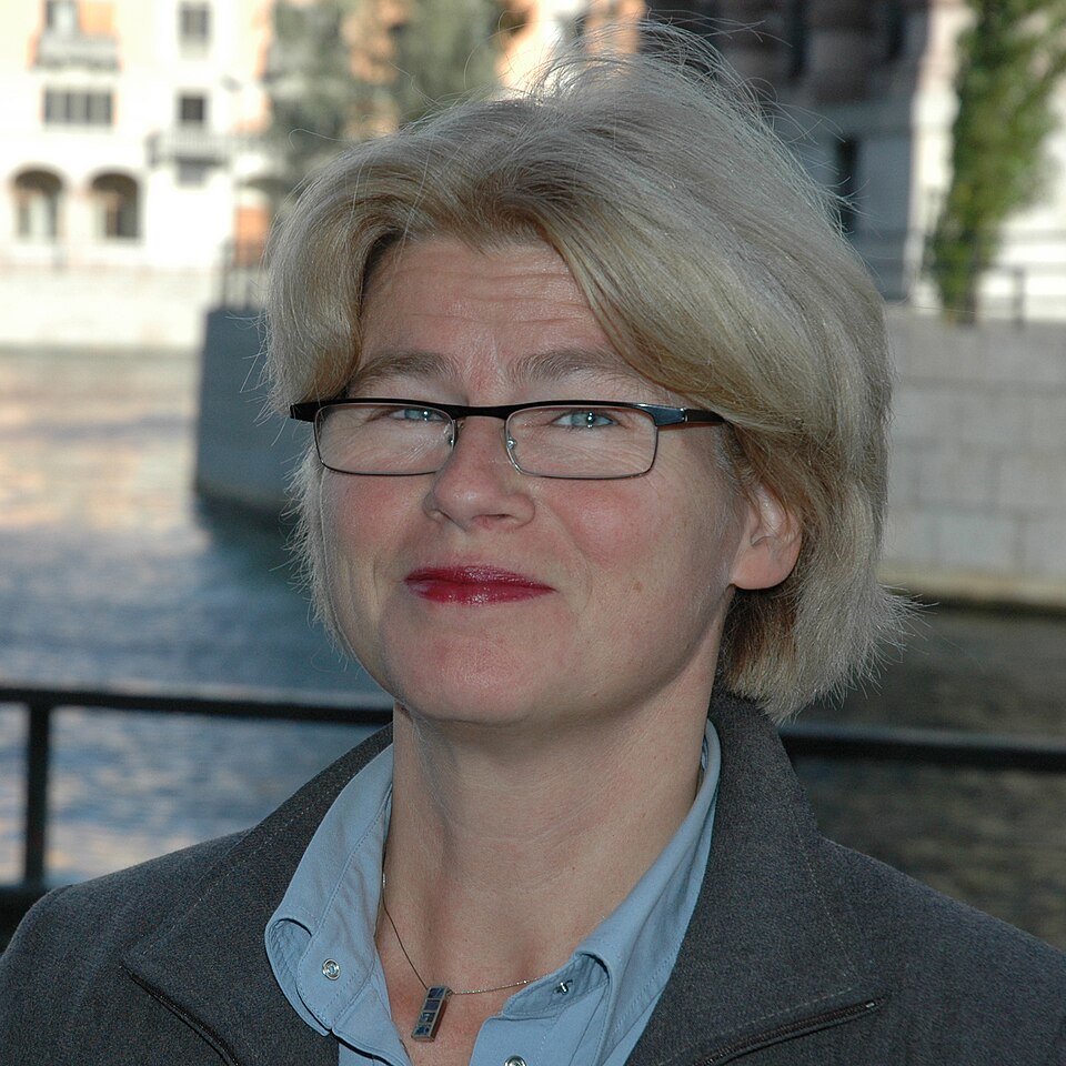 Karin M Ekström