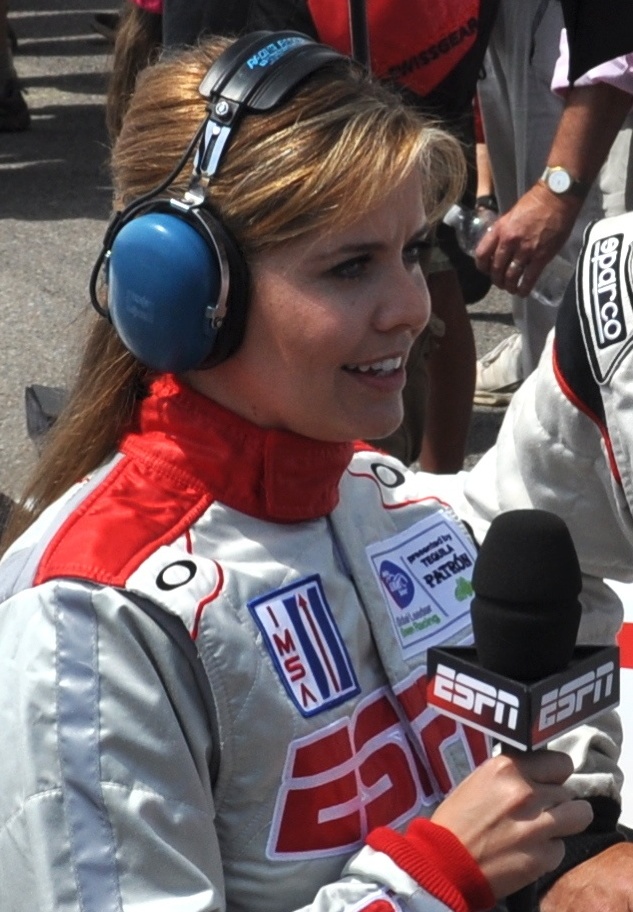 Kelli Stavast