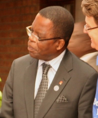 Ken Lipenga