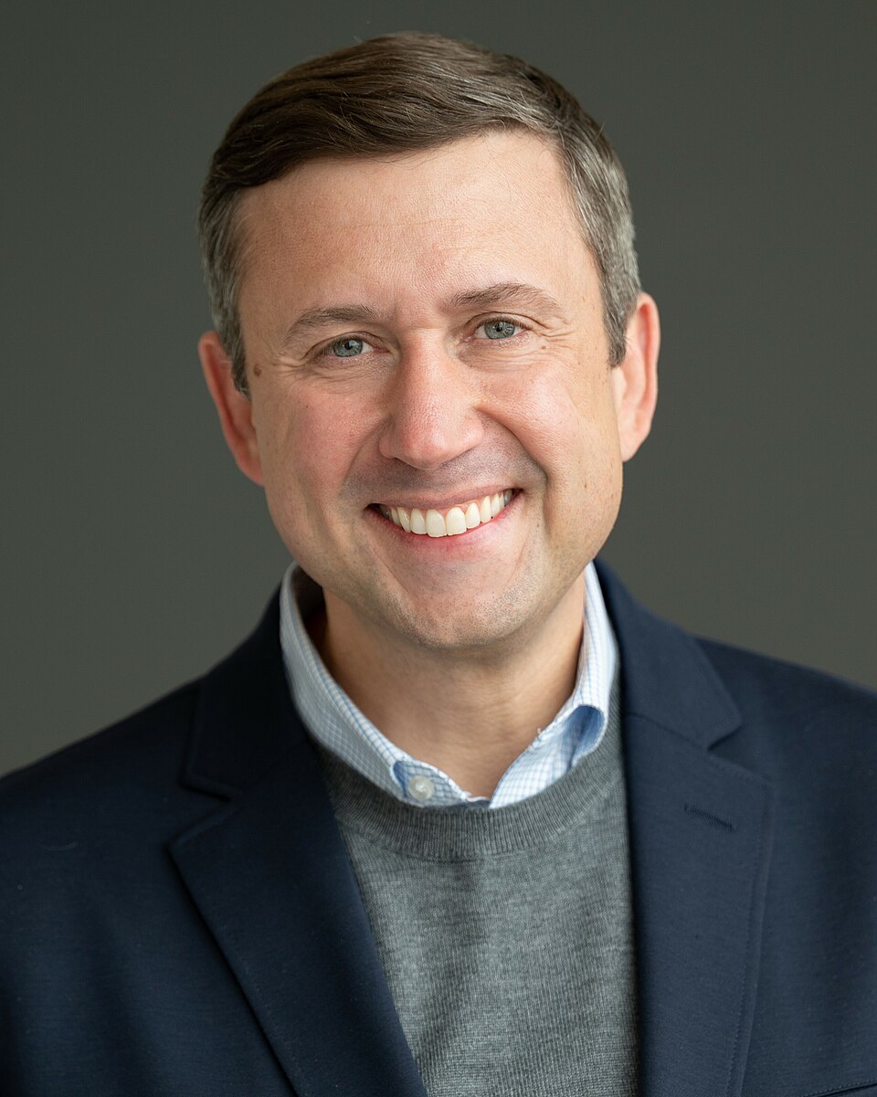 Kenneth Glueck