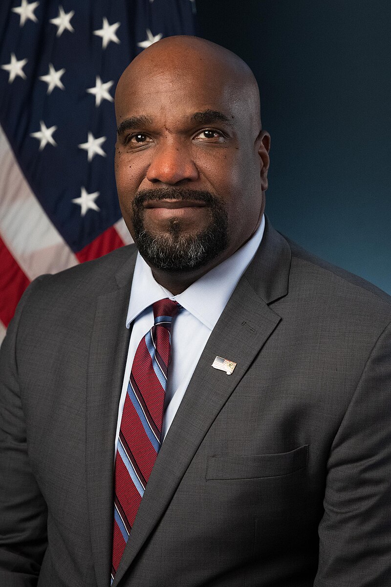 Kenneth L Parker