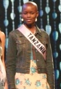 Khadija Mwanamboka