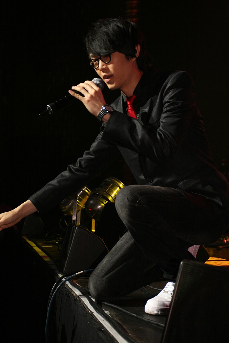 Khalil Fong